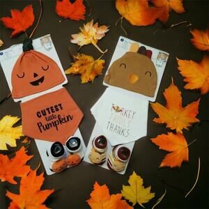 Halloween & Thanksgiving Baby 0-12mon 3 Piece Set Hat Bib Socks Lot of 2